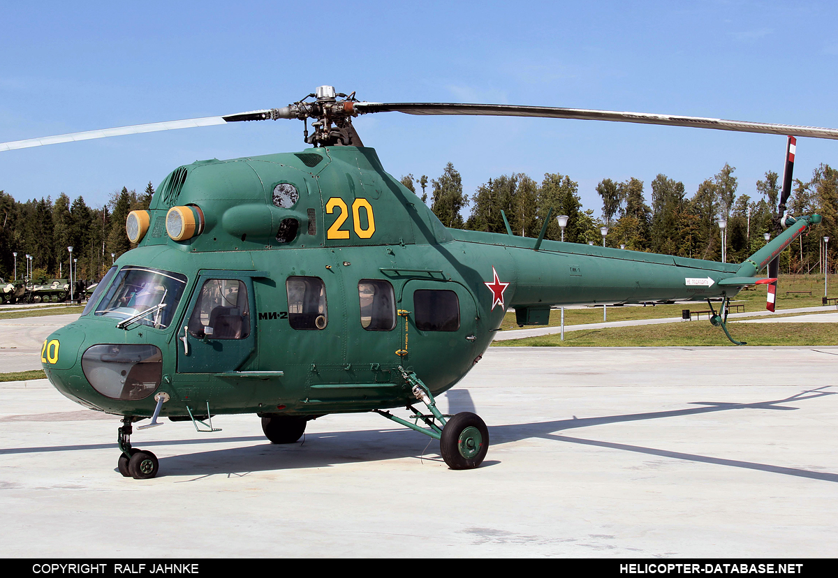 PZL Mi-2   20 yellow