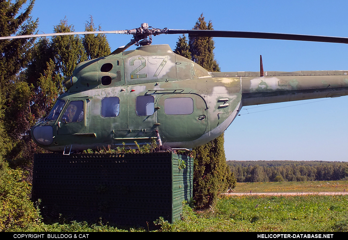 PZL Mi-2   27 yellow