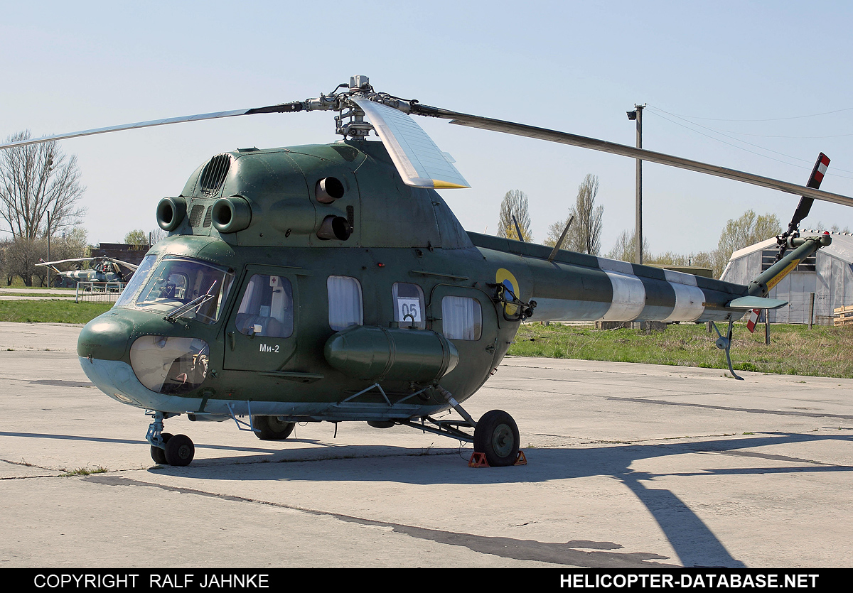PZL Mi-2   05 black