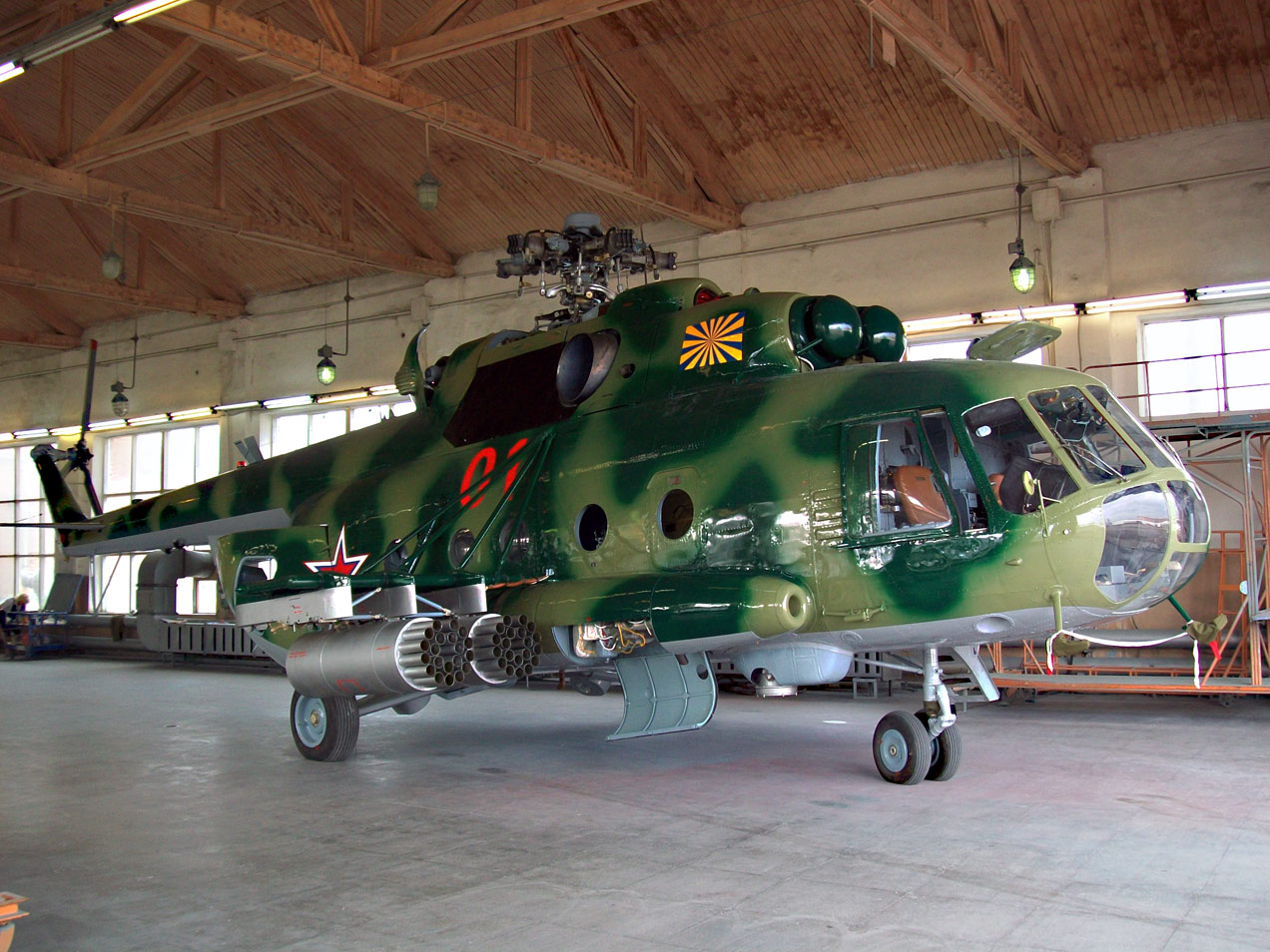 Mi-8MT   01 red