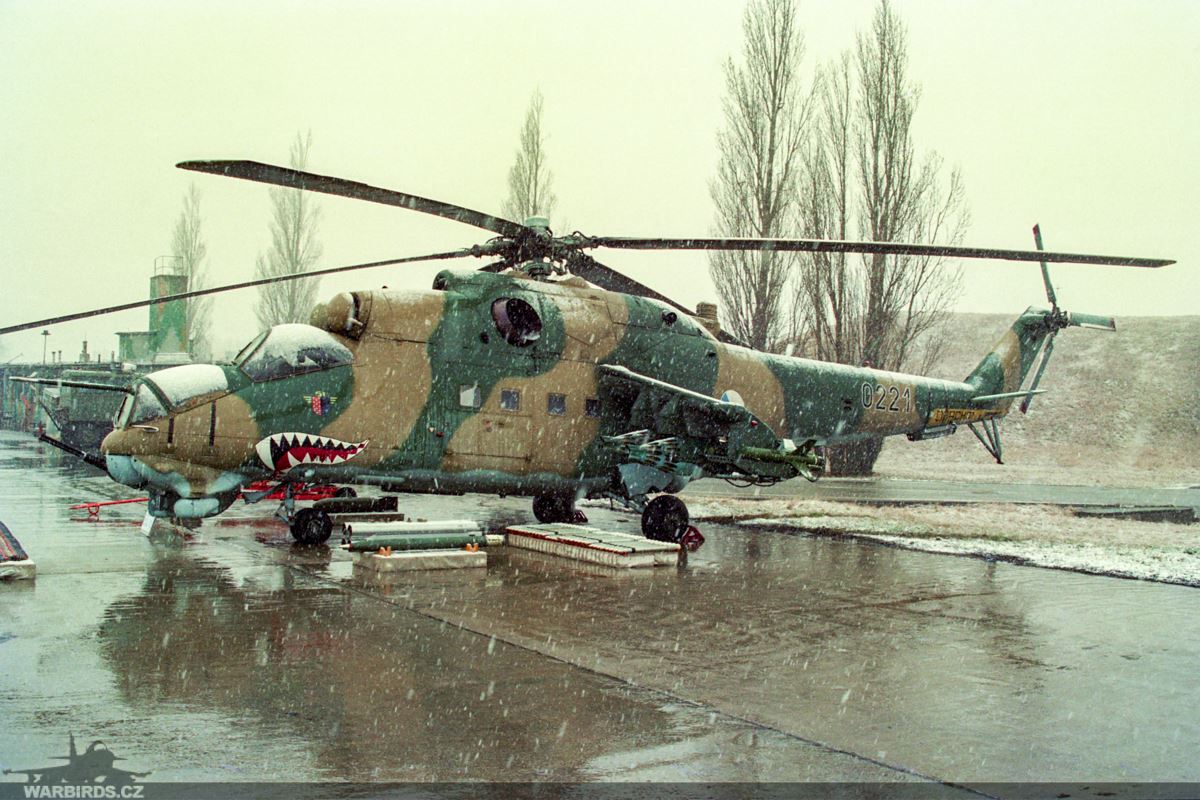 Mi-24D   0221