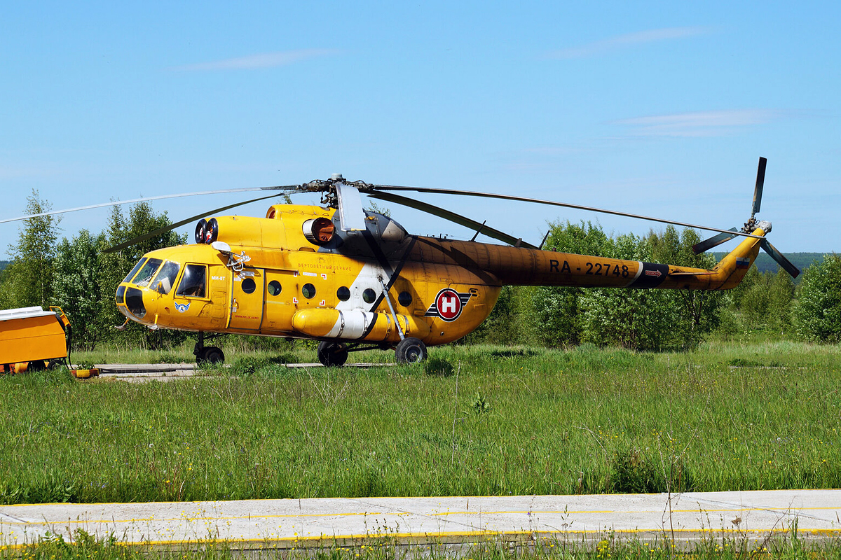 Mi-8T   RA-22748