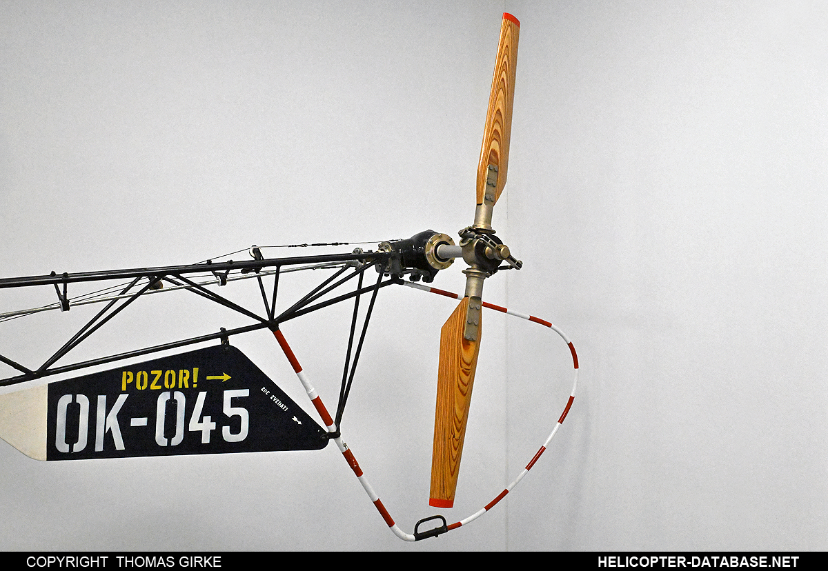 Z-135A Heli Trenér OK-045