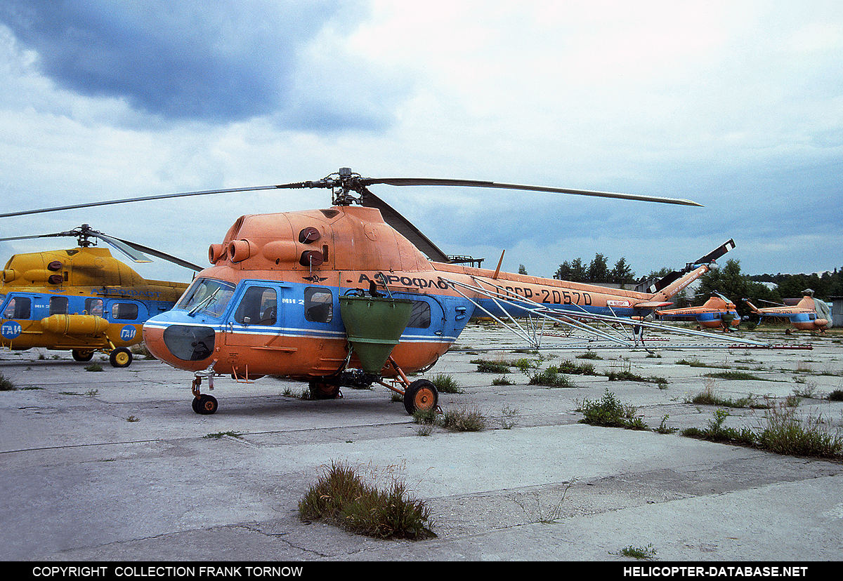 PZL Mi-2   CCCP-20570