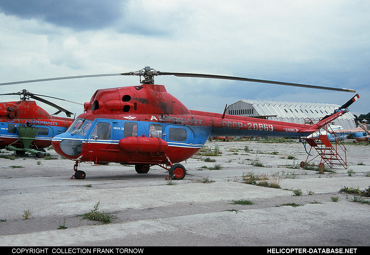 PZL Mi-2   CCCP-20869