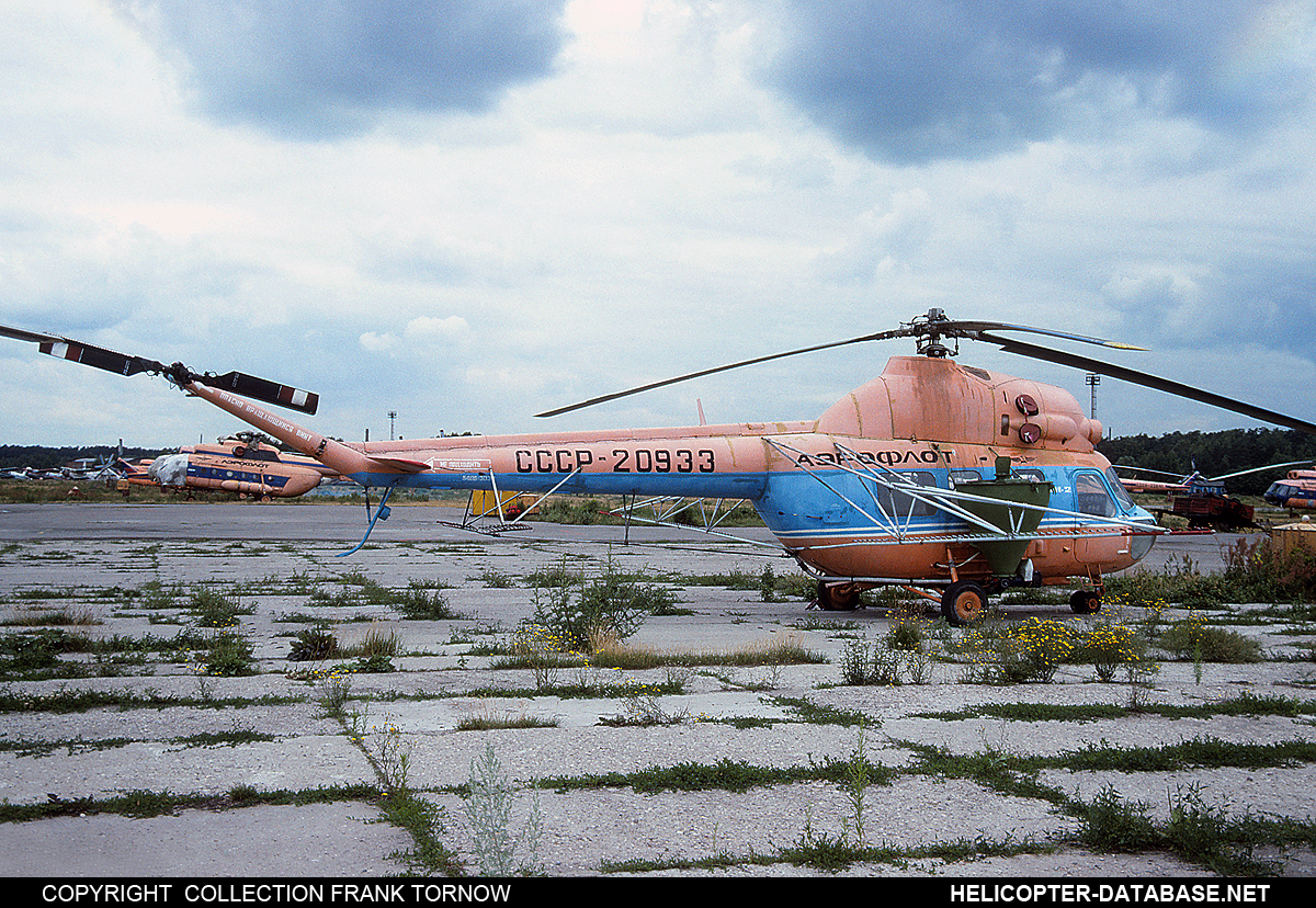 PZL Mi-2   CCCP-20933