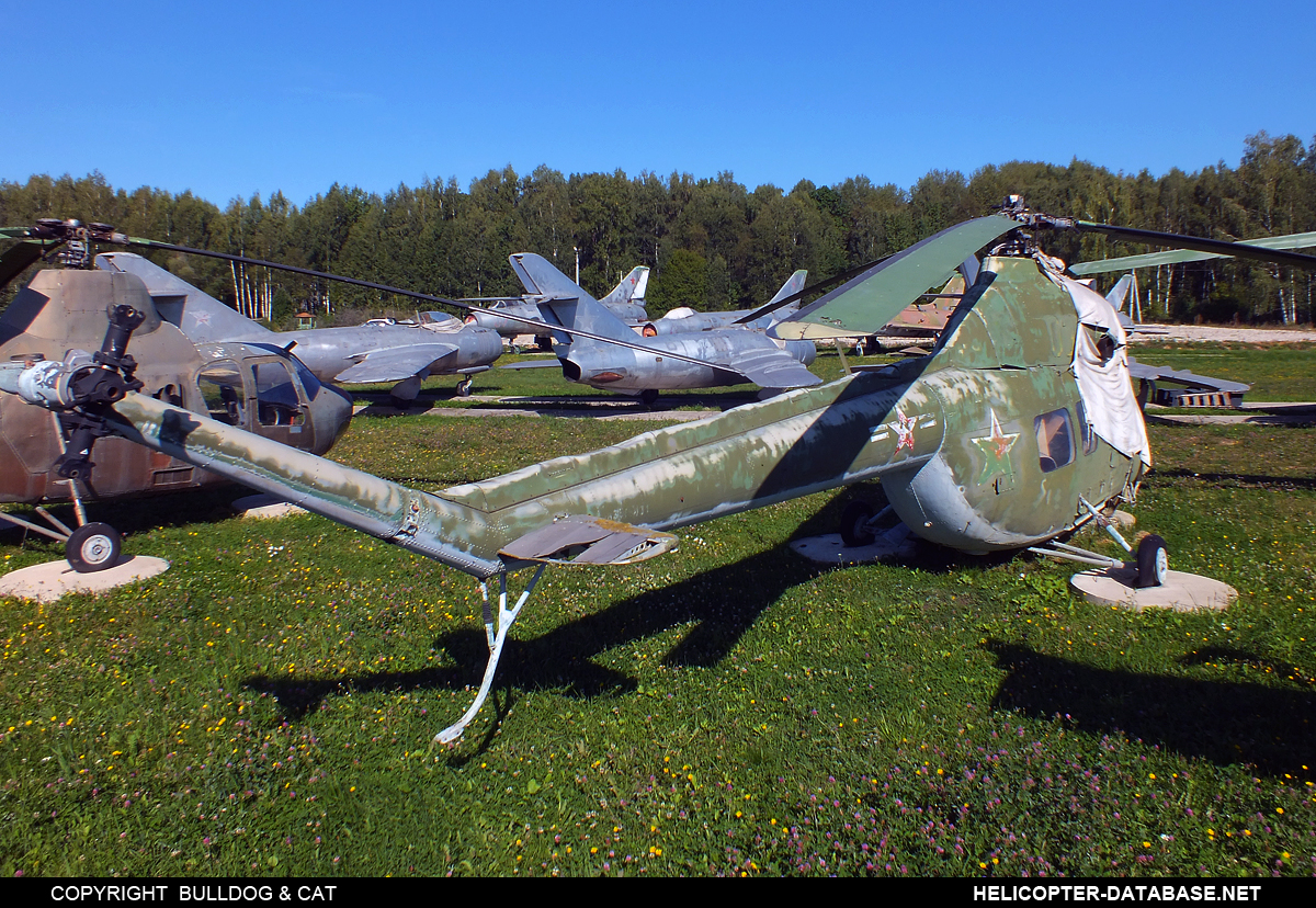 PZL Mi-2   03 yellow