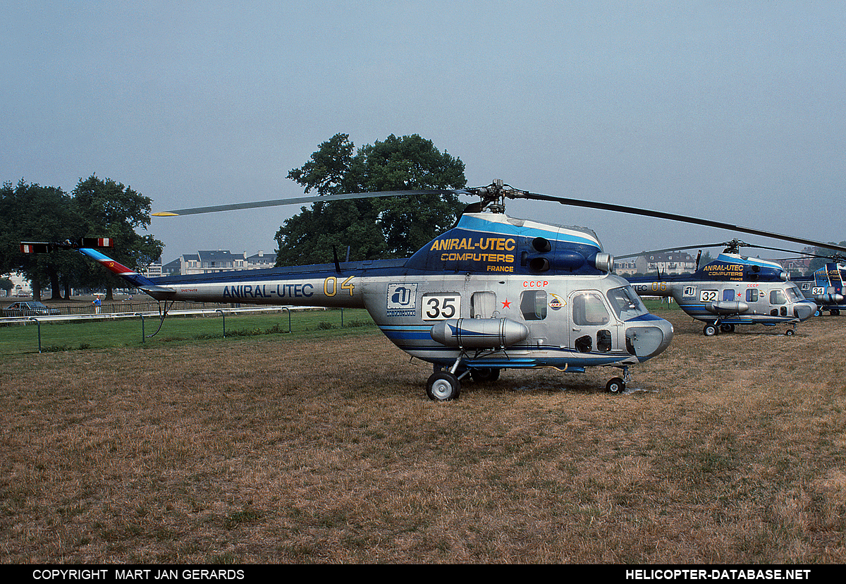 PZL Mi-2   04 yellow