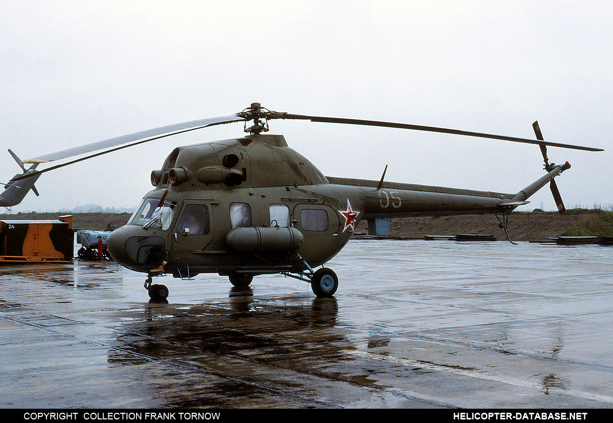 PZL Mi-2   05 yellow