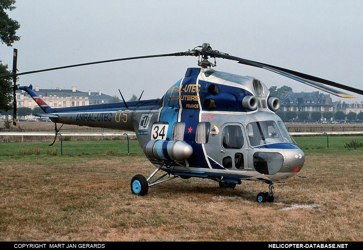 PZL Mi-2   05 yellow