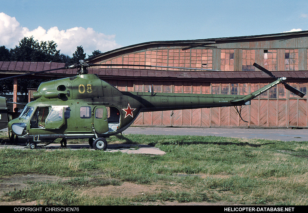 PZL Mi-2   08 yellow