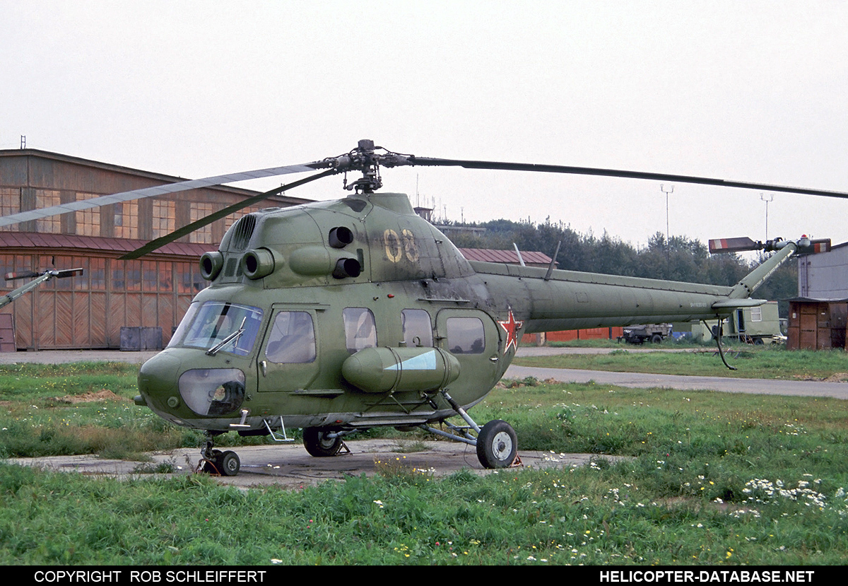 PZL Mi-2   08 yellow