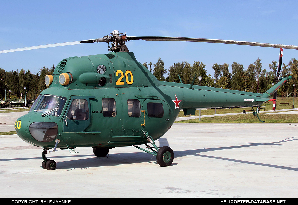 PZL Mi-2   20 yellow
