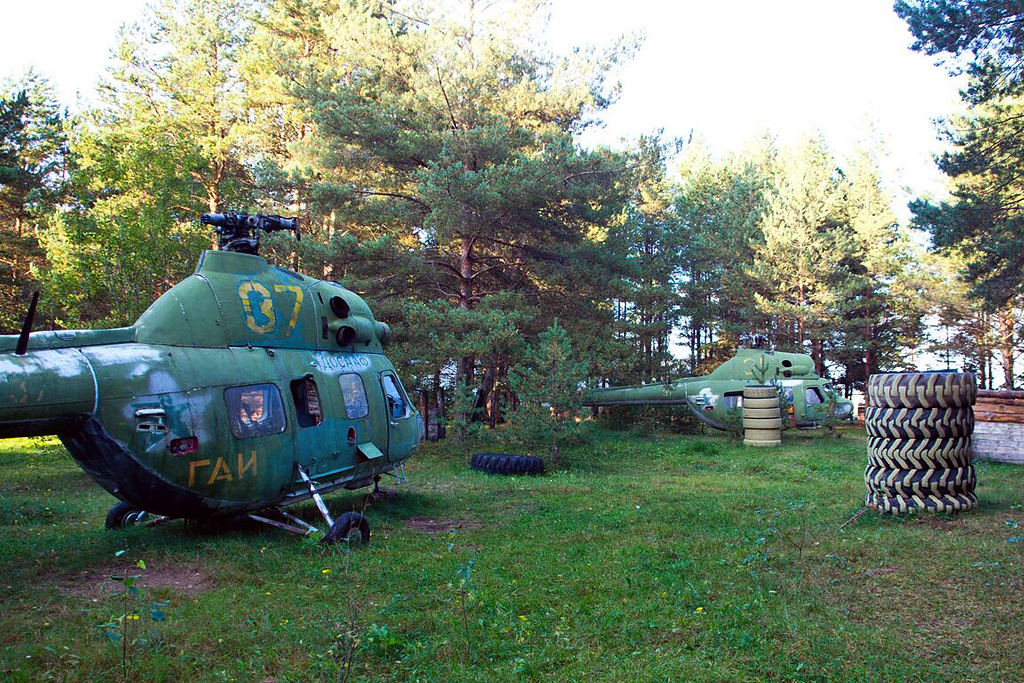 PZL Mi-2 37 yellow