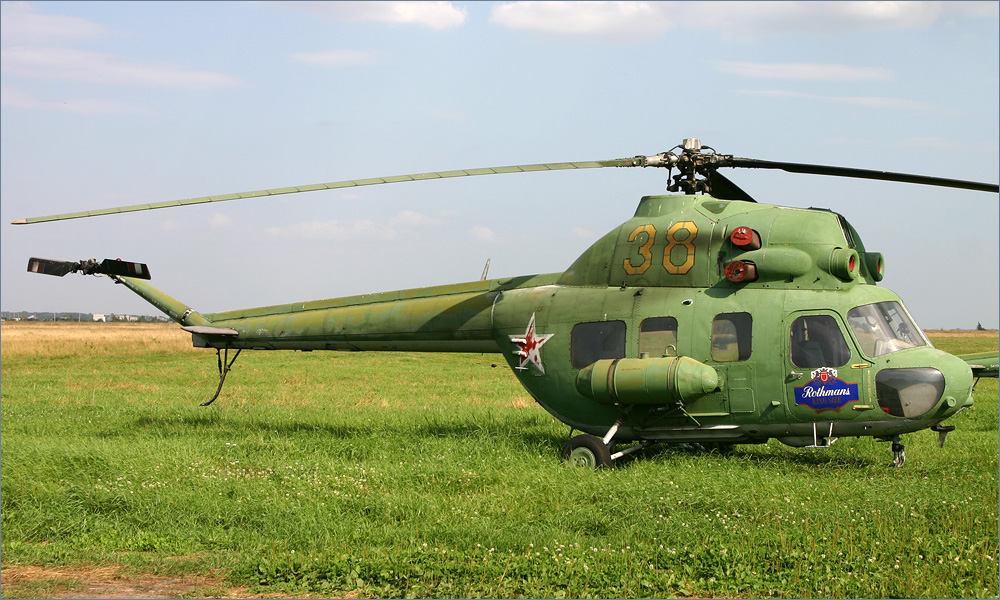 PZL Mi-2   38 yellow