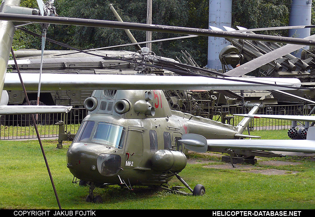 PZL Mi-2   51 red