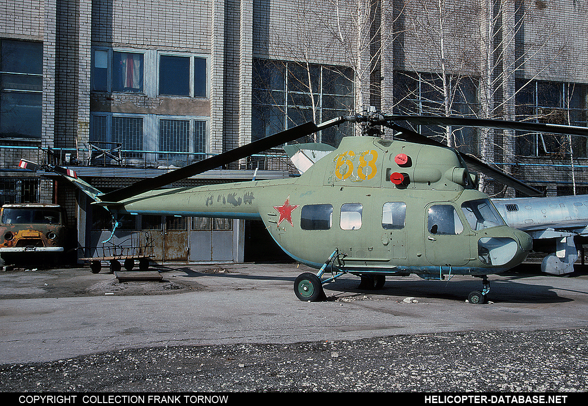 PZL Mi-2   68 yellow