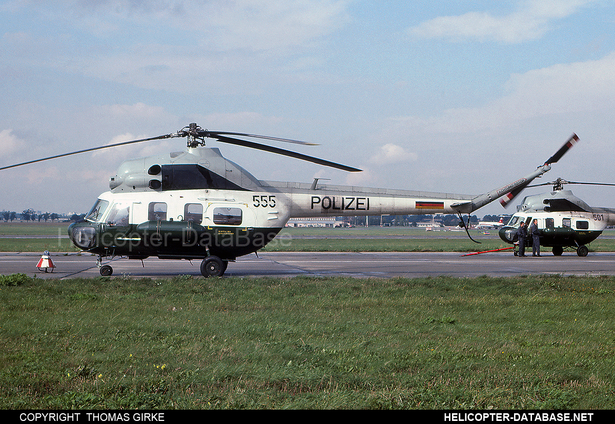 PZL Mi-2   555