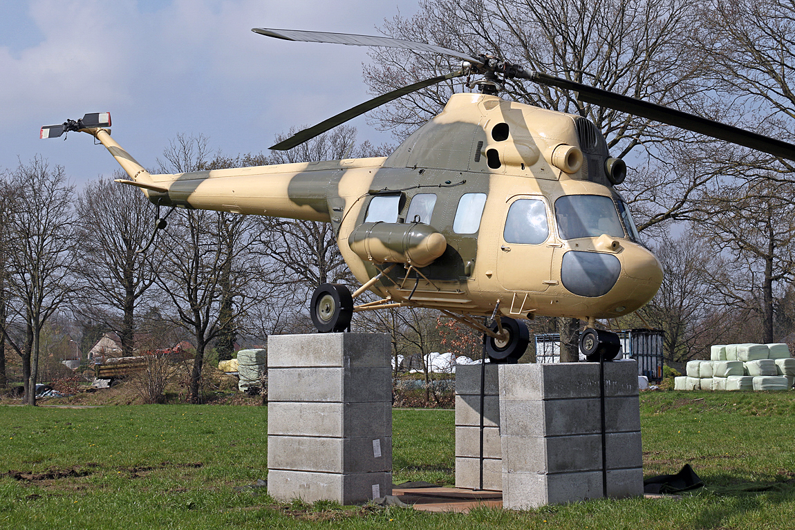 PZL Mi-2   (no registration)