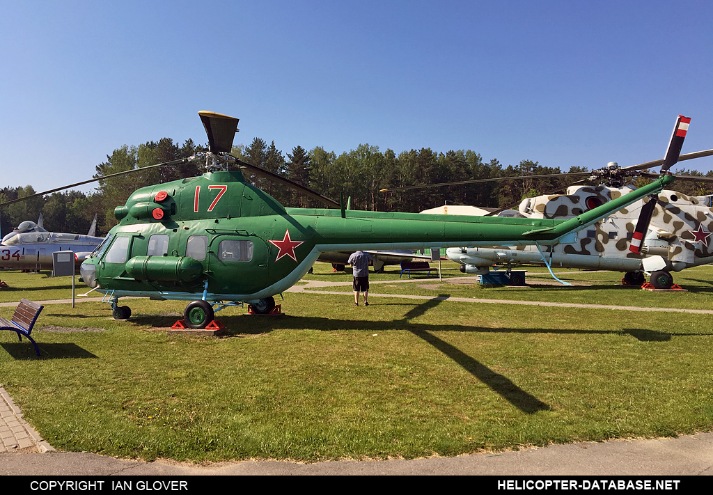 PZL Mi-2   17 red