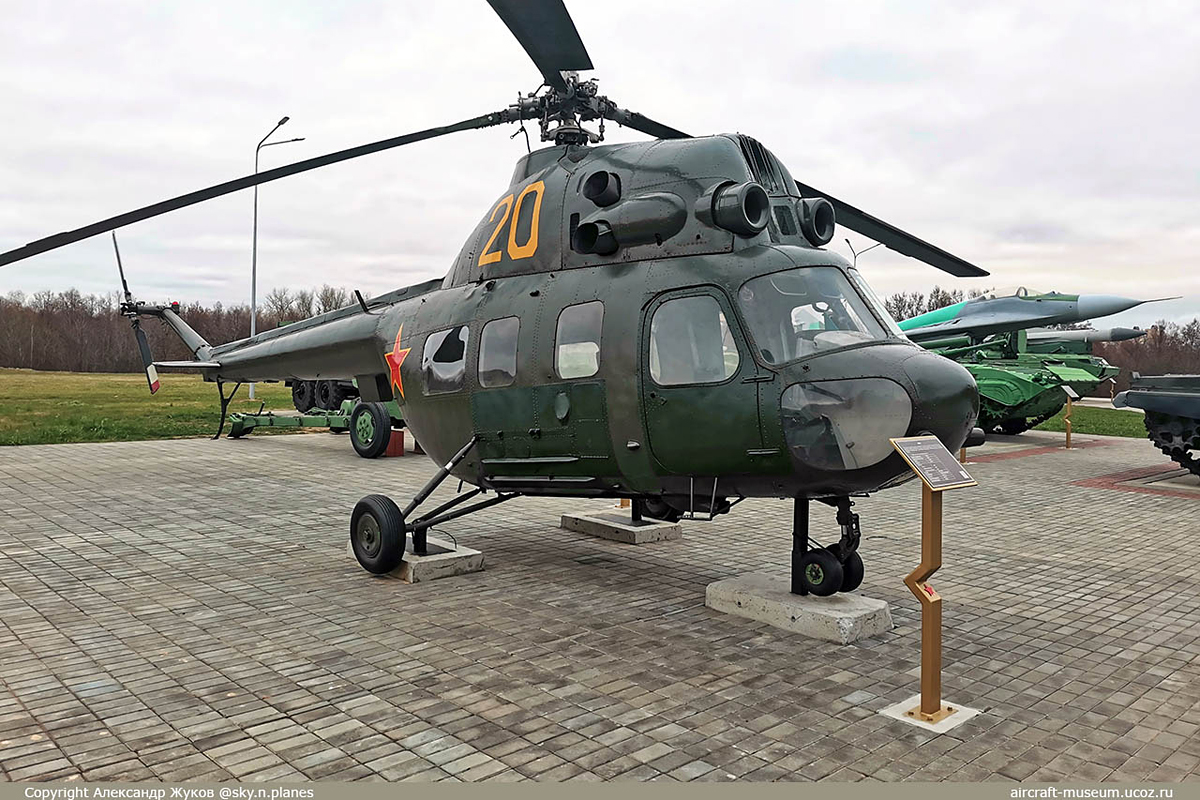 PZL Mi-2   20 yellow