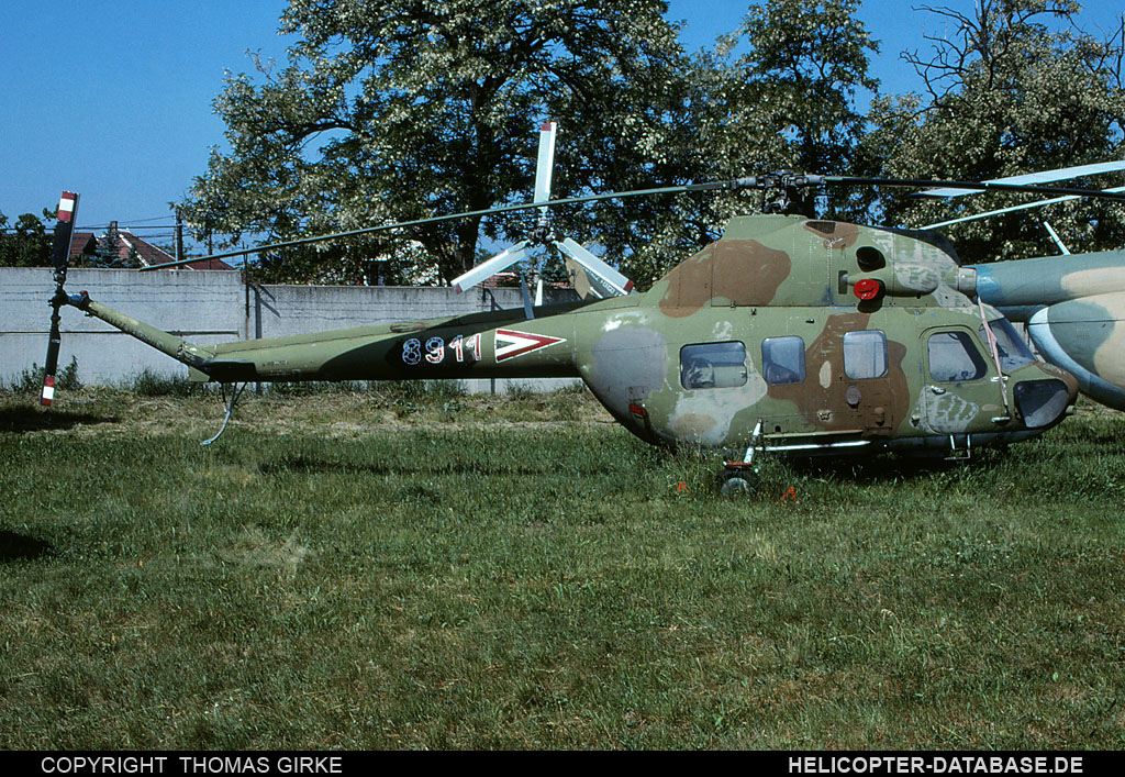 PZL Mi-2   8911