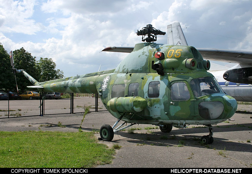 PZL Mi-2P   05 yellow