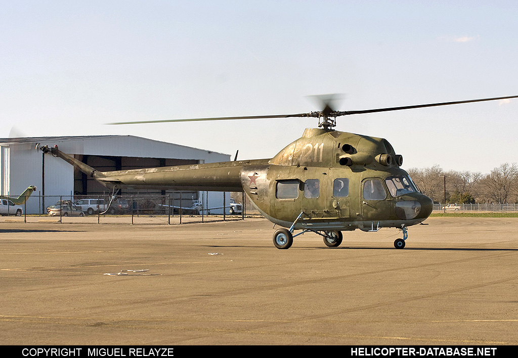 PZL Mi-2   N211PZ