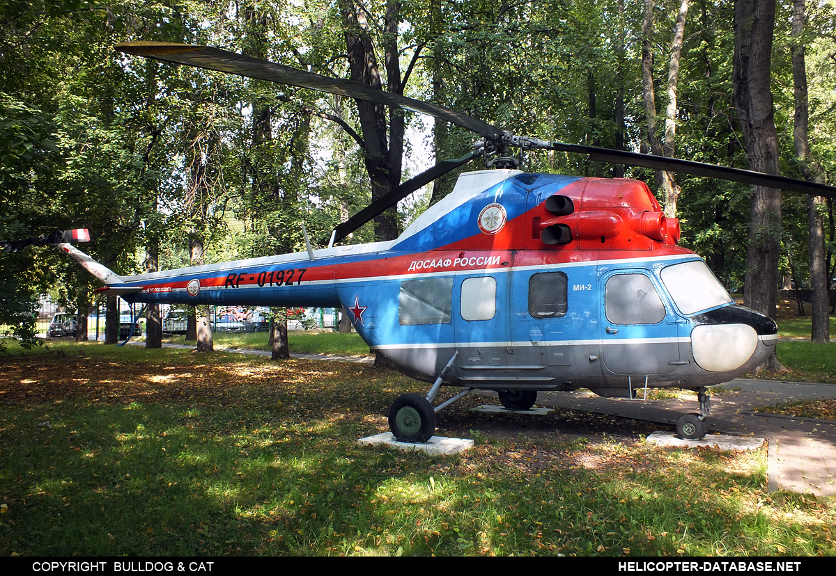 PZL Mi-2   RF-01927