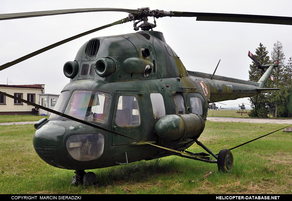 PZL Mi-2   037