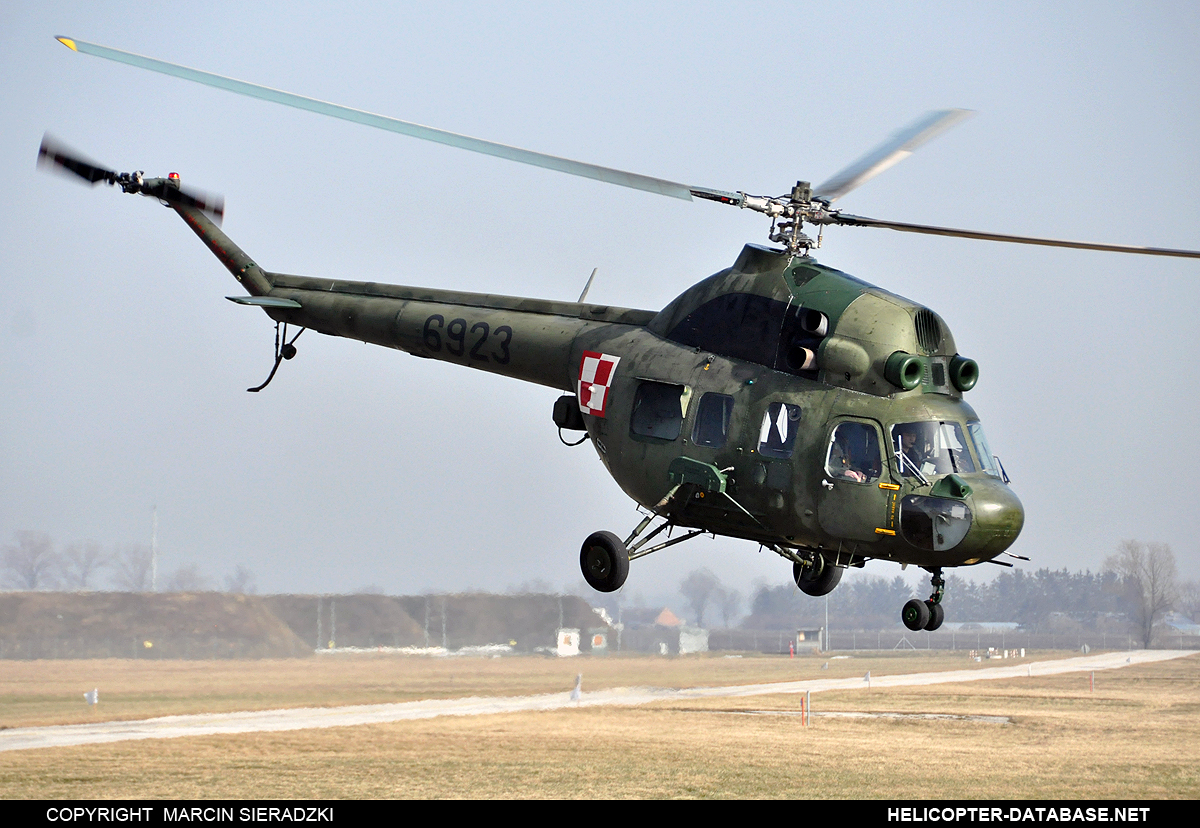 PZL Mi-2URP   6923