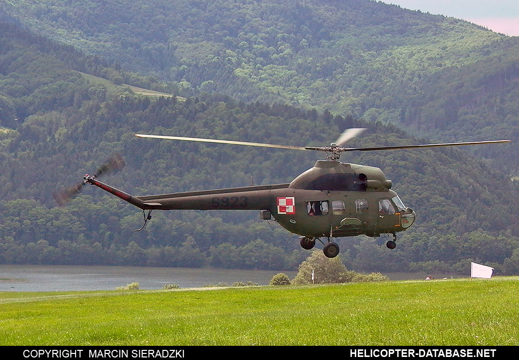 PZL Mi-2URP   6923