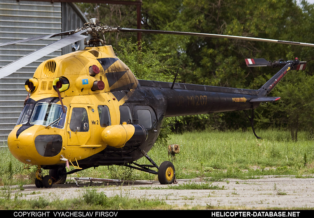 PZL Mi-2   UP-MI207