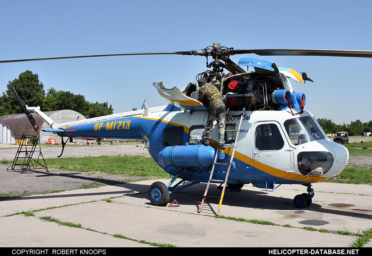 PZL Mi-2   UP-MI213