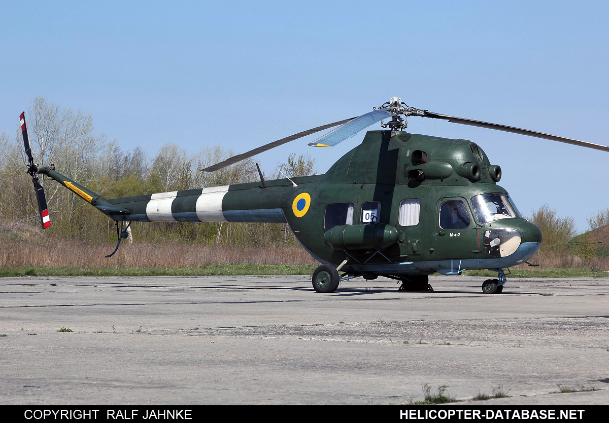 PZL Mi-2   05 black