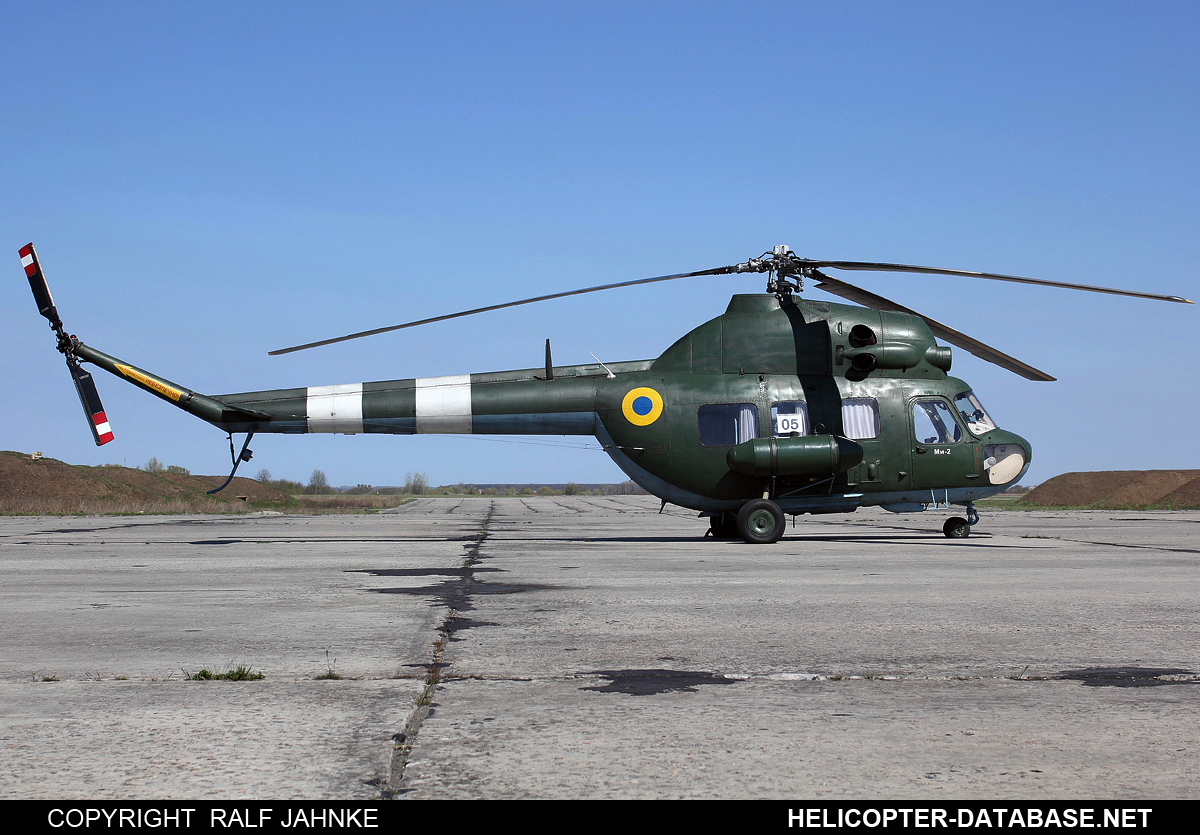 PZL Mi-2   05 black