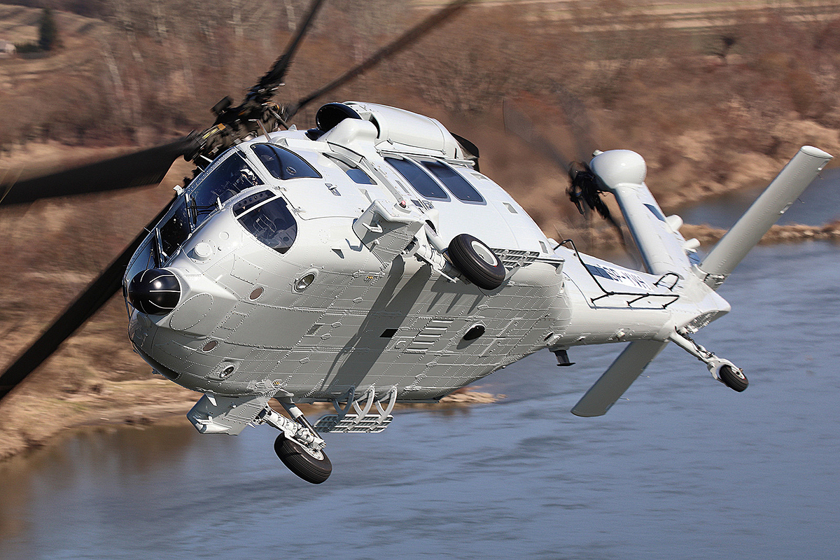 PZL S-70i Black Hawk   SP-YVH