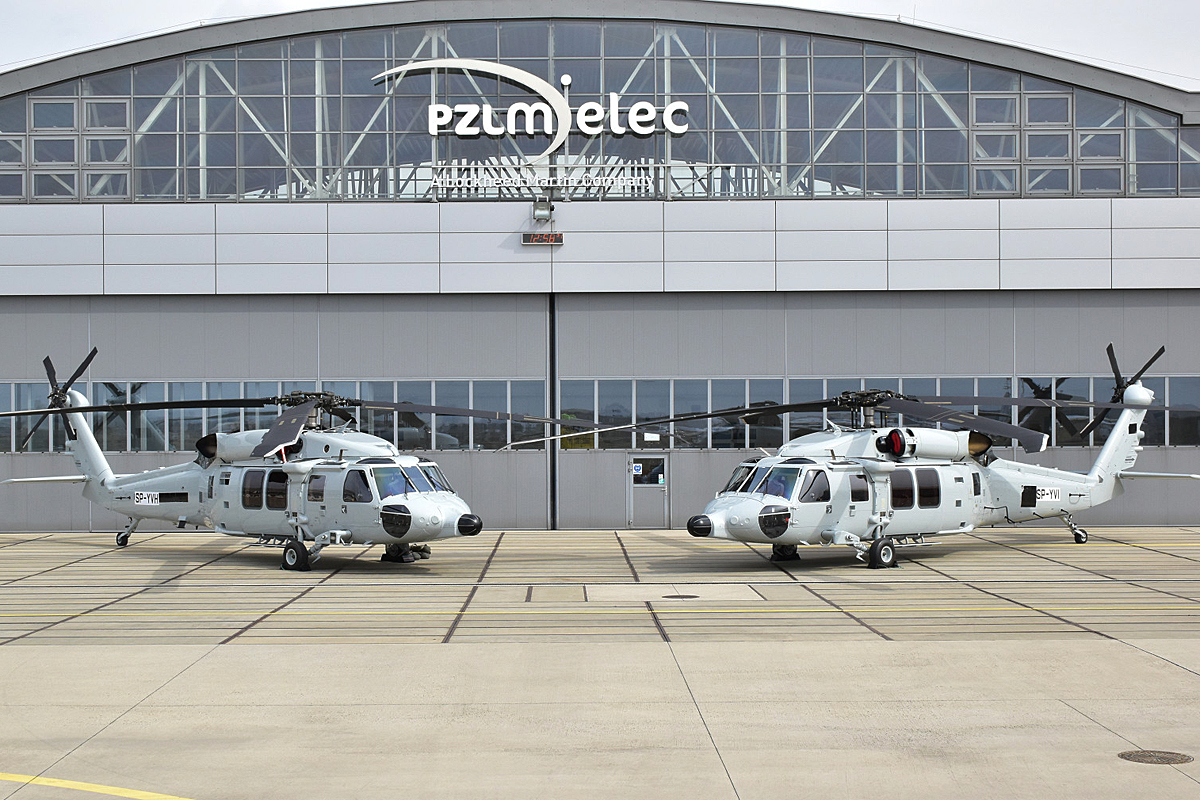 PZL S-70i Black Hawk   SP-YVI