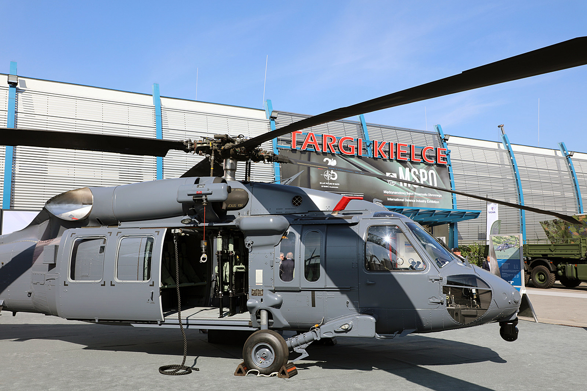 PZL S-70i Black Hawk   SP-YVL