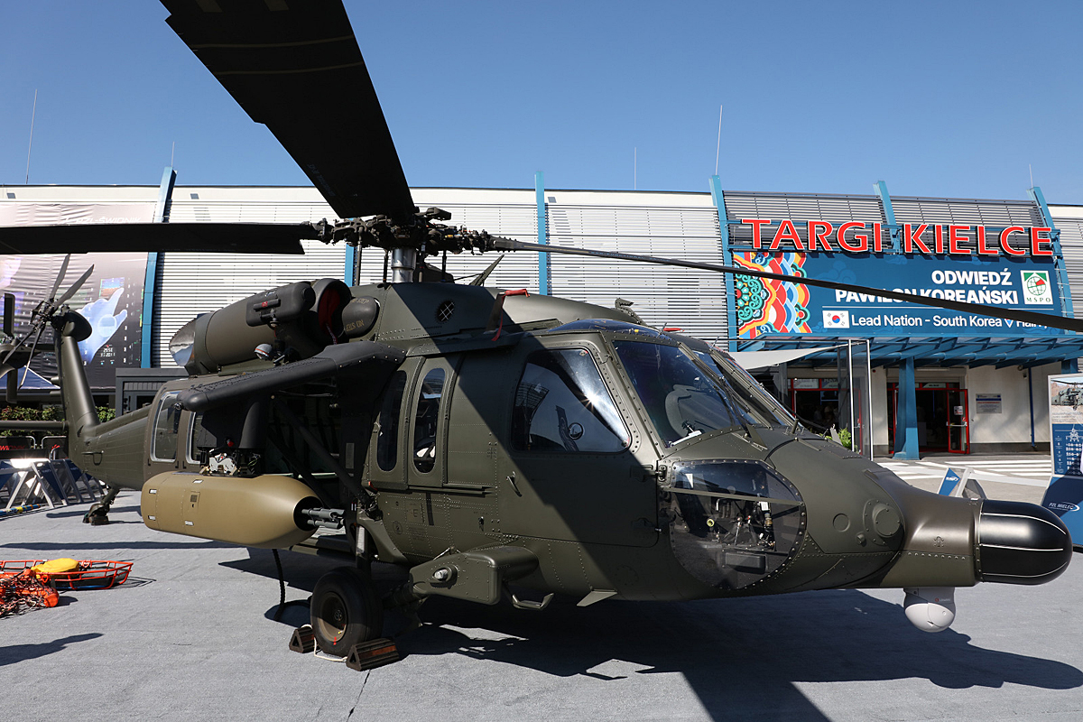 PZL S-70i Black Hawk   (no registration)