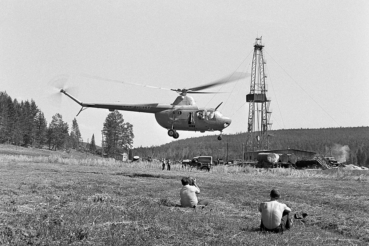 Mi-1M   CCCP-68037