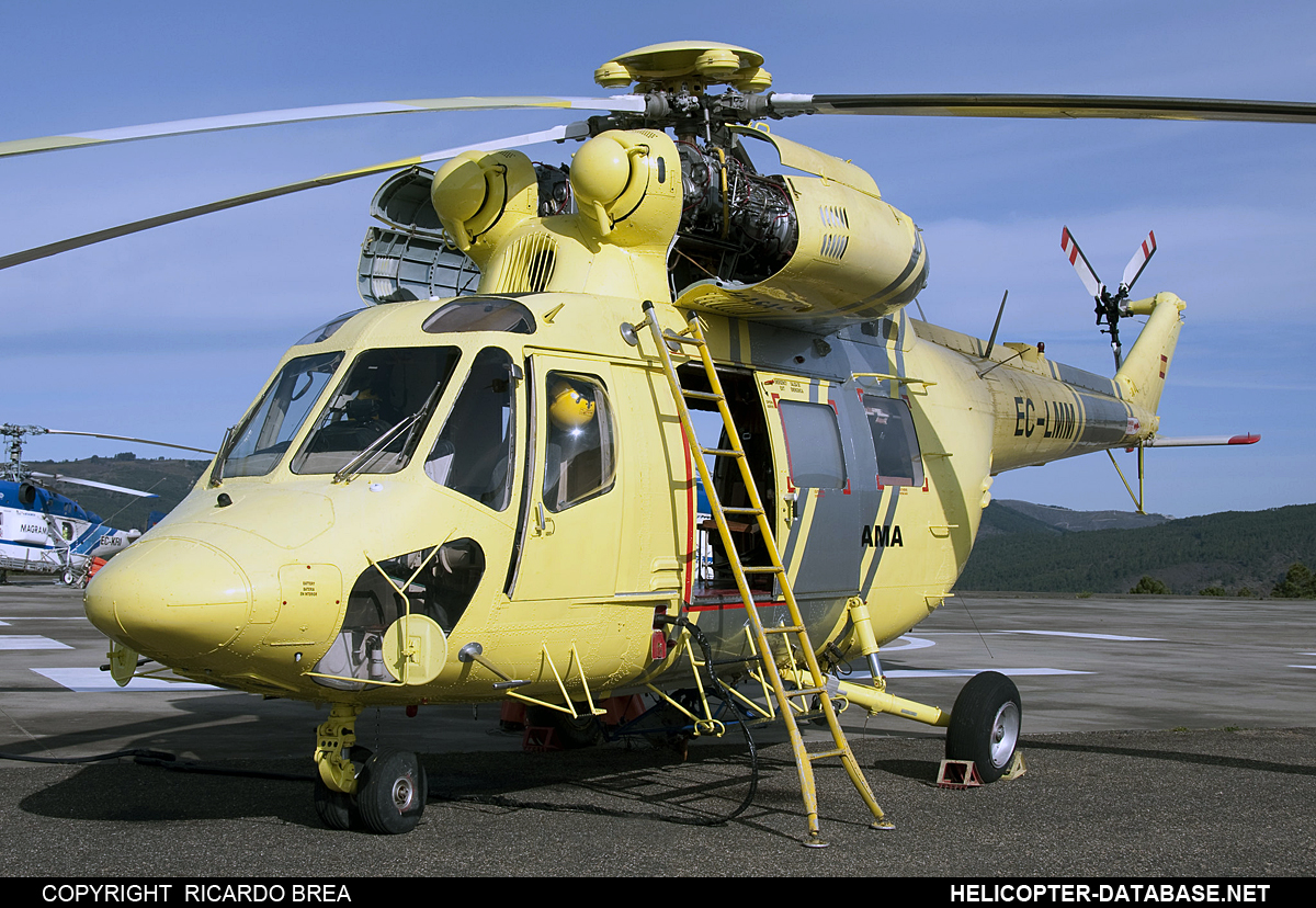 PZL W-3AS  Sokół   EC-LMM