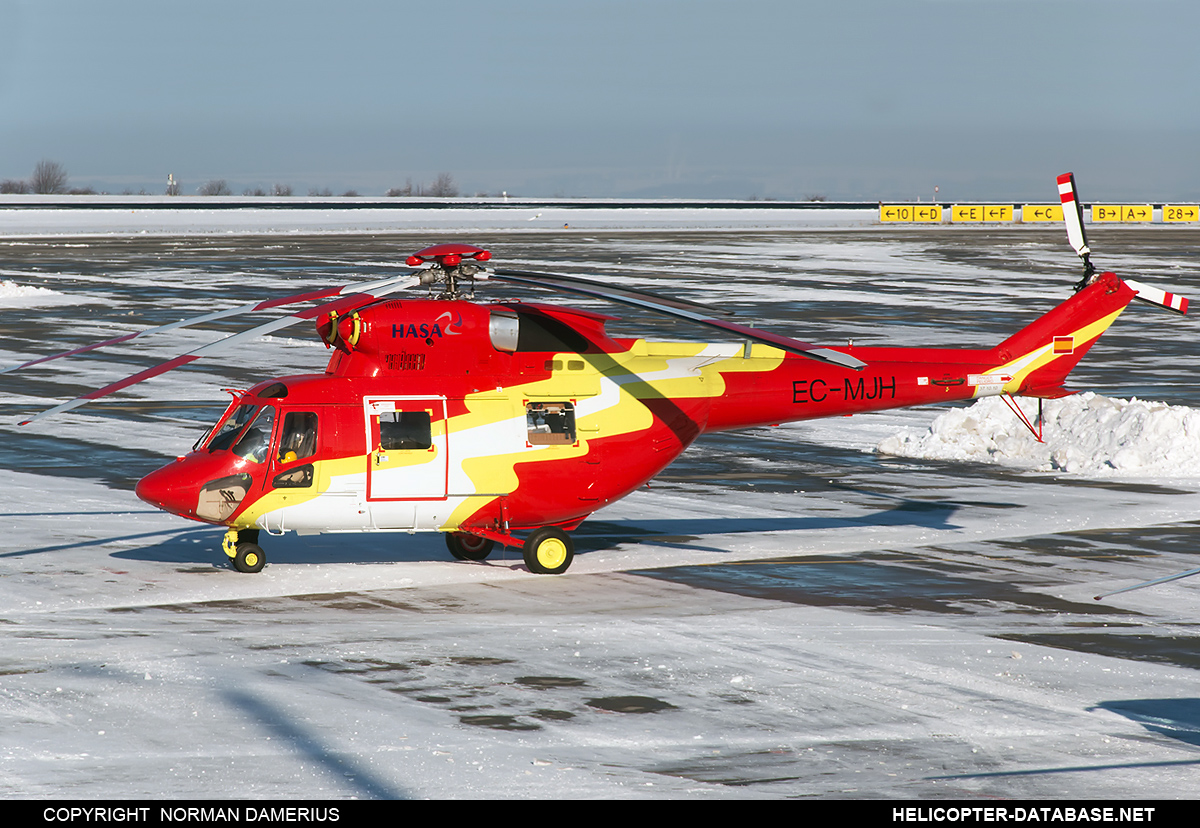 PZL W-3A  Sokół   EC-MJH