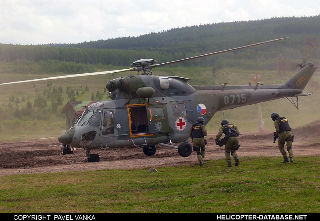 PZL W-3A  Sokół   0715