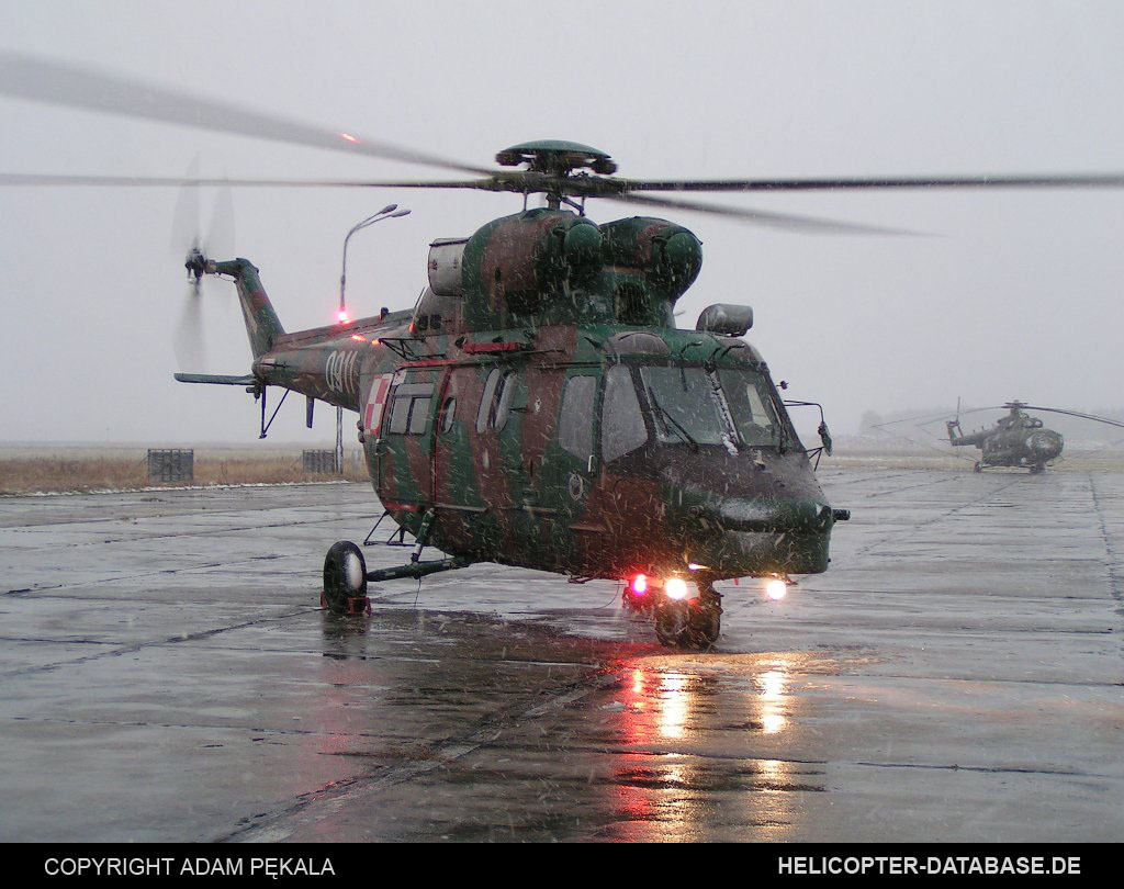 PZL W-3WA (NS23 and pylons removed)   0911