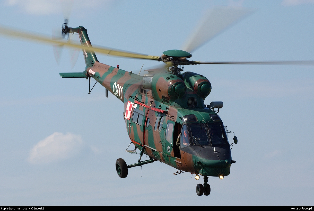 PZL W-3WA (NS23 and pylons removed)   0911