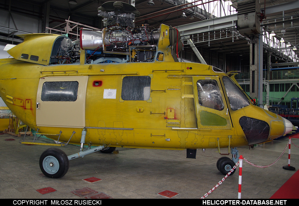 PZL W-3  Sokół   (no registration)