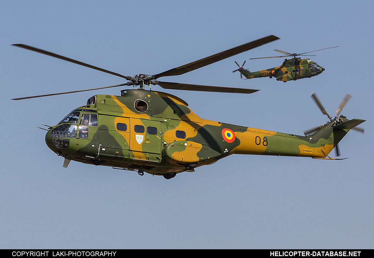 SA 330H Puma   08