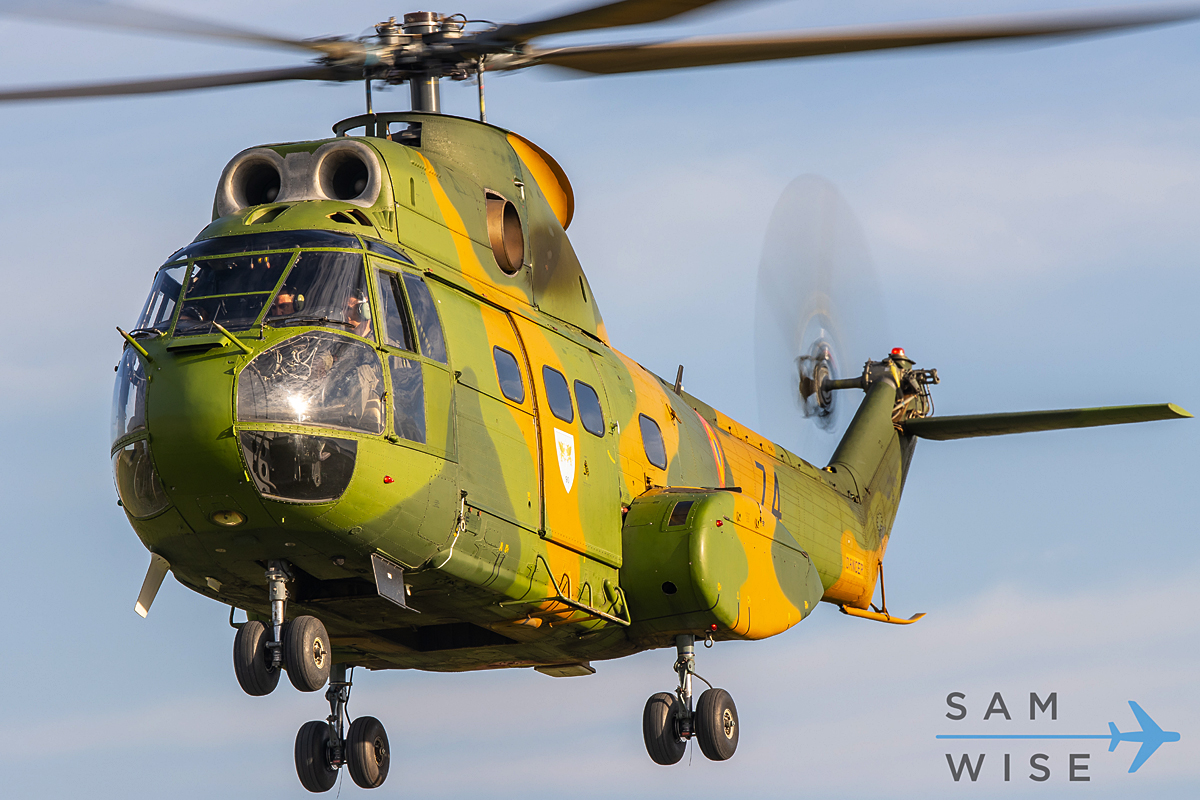 IAR-330L Puma   74
