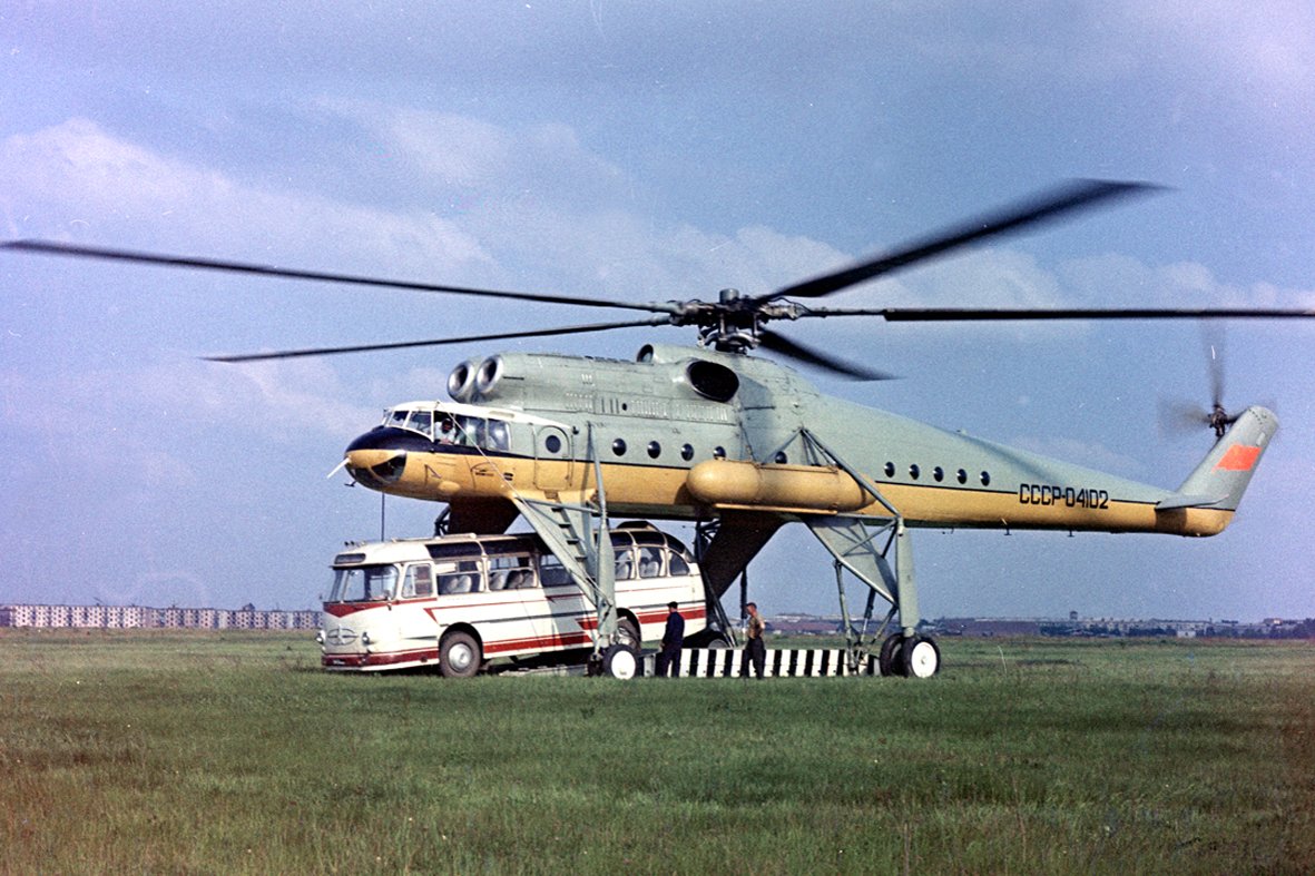 Mi-10   CCCP-04102